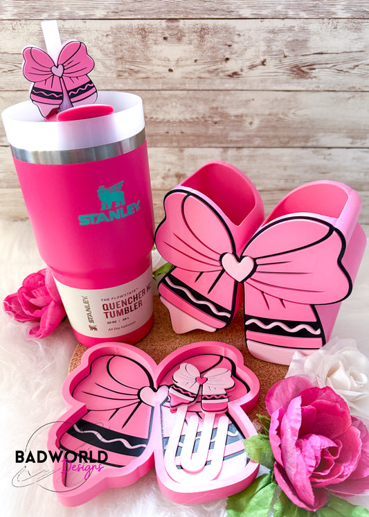 Teacher Crayon Bow Desk Set